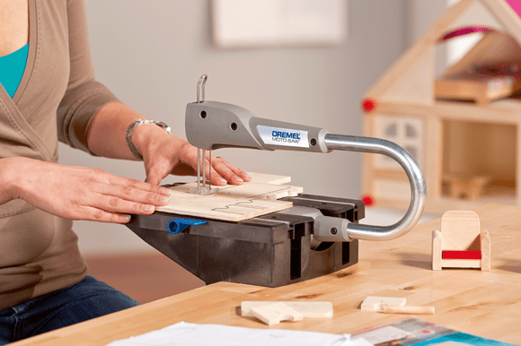 DREMEL Scie à Chantourner Moto - Saw 70W avec 5 Lames et 1 Adaptation - MK SELLER EU